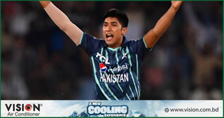চট্টগ্রামের জার্সিতে বিপিএল মাতাবেন হাসনাইন